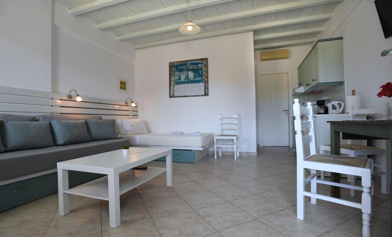 Nostos Beachfront Apartments & Studios Agios Ioannis  Exterior foto